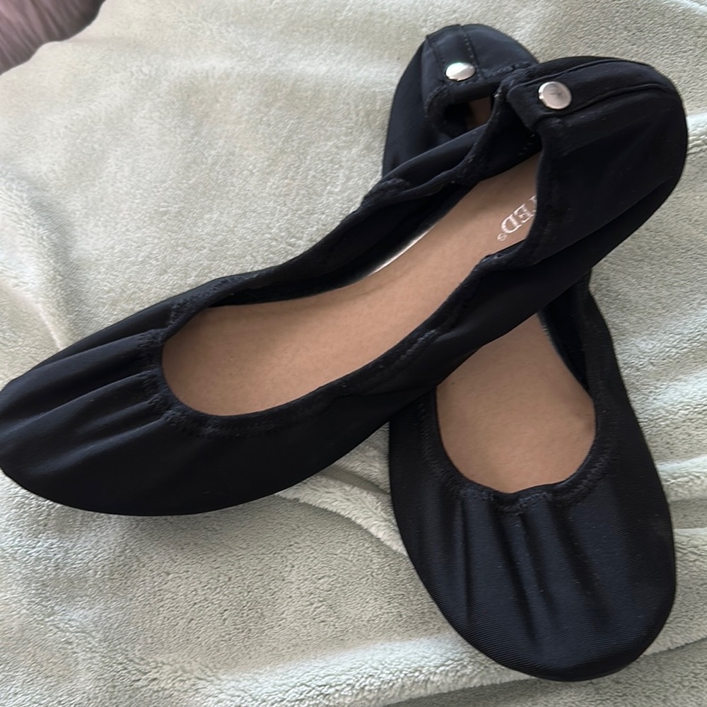 Wanted Black Minimalist Flats